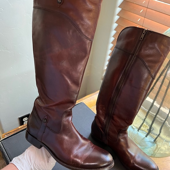 Frye Women's Heeled Boots in Rich Brown - Picture 3 of 5